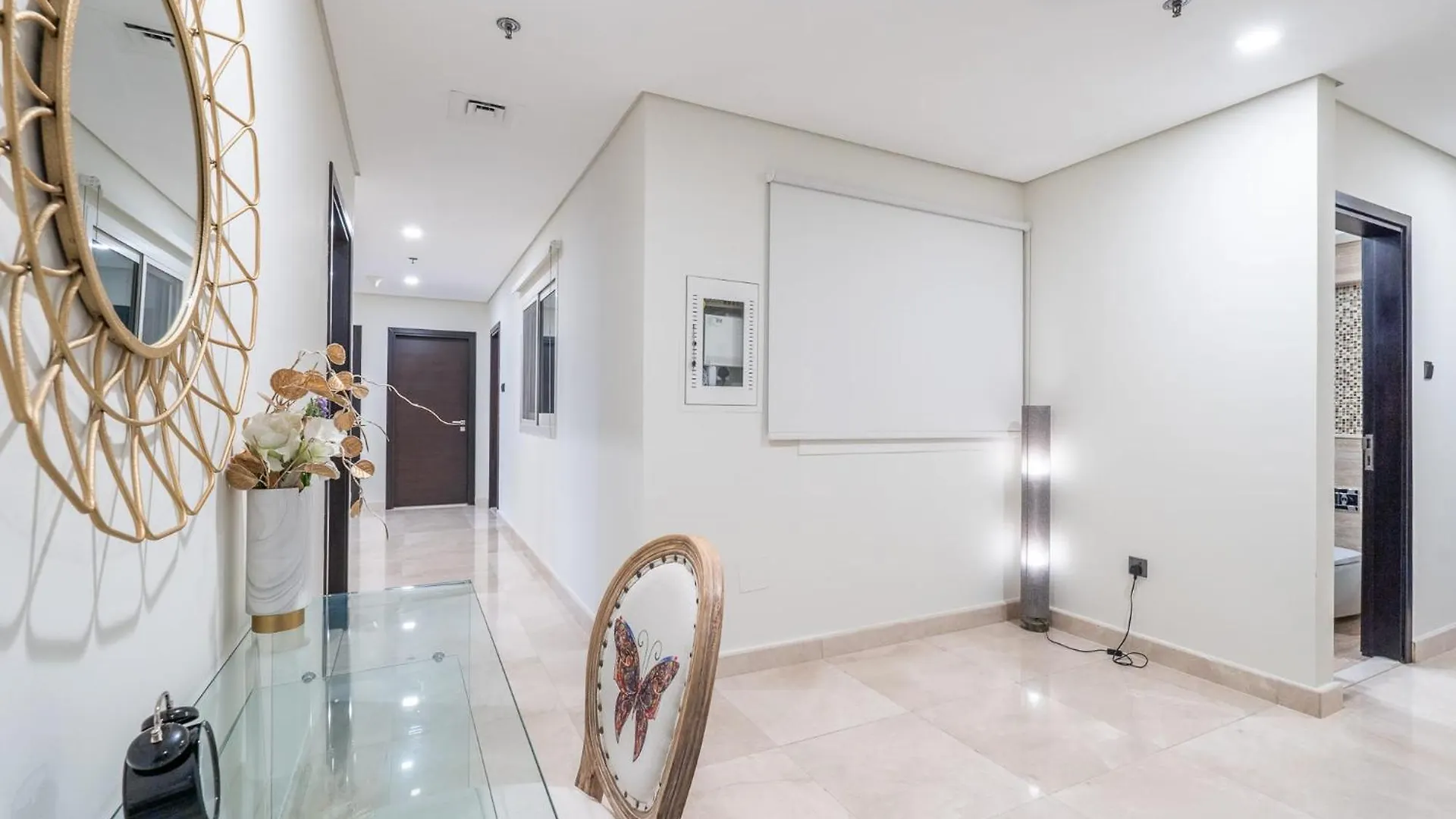 Prestigious 3-Bedroom Apartment With Easy Access In Downtown Dubái Emiratos Árabes Unidos